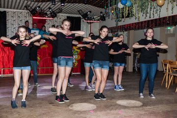 Bild 76 - Jugend-Karnevalsfeier Latuff Wiemersdorf